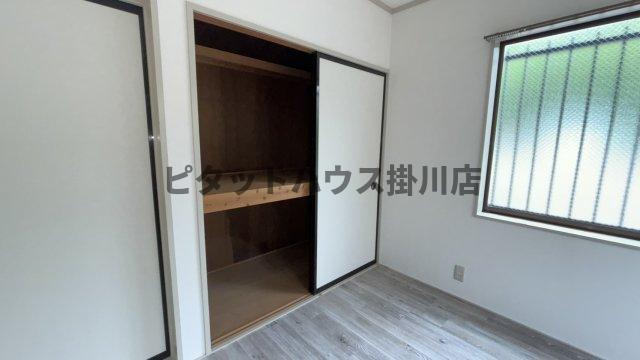 掛川市八坂アパート 収納