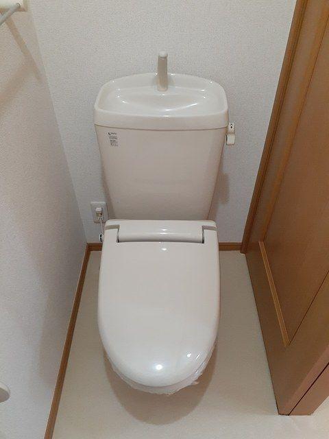 袋井市春岡アパート トイレ