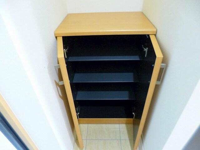 袋井市高尾町マンション 収納