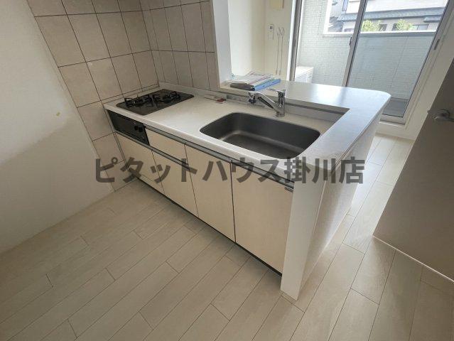 磐田市三ケ野台アパート キッチン