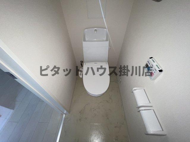 磐田市三ケ野台アパート トイレ