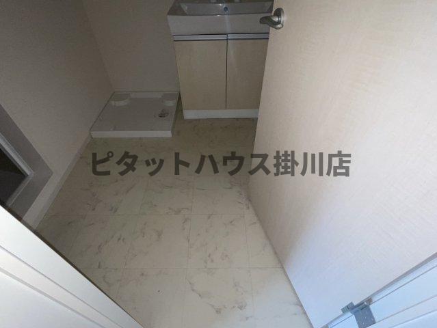 磐田市三ケ野台アパート 室内