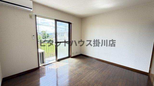菊川市嶺田アパート リビング