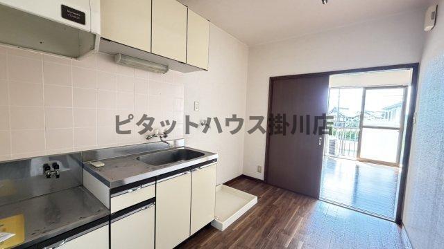 菊川市嶺田アパート キッチン