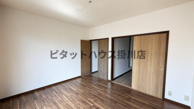 菊川市嶺田アパート リビング