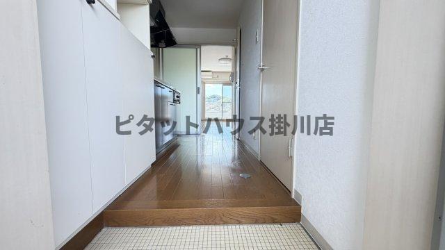 掛川市杉谷南マンション 玄関