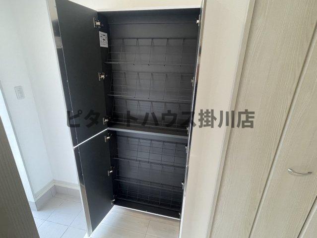 磐田市豊岡アパート 収納