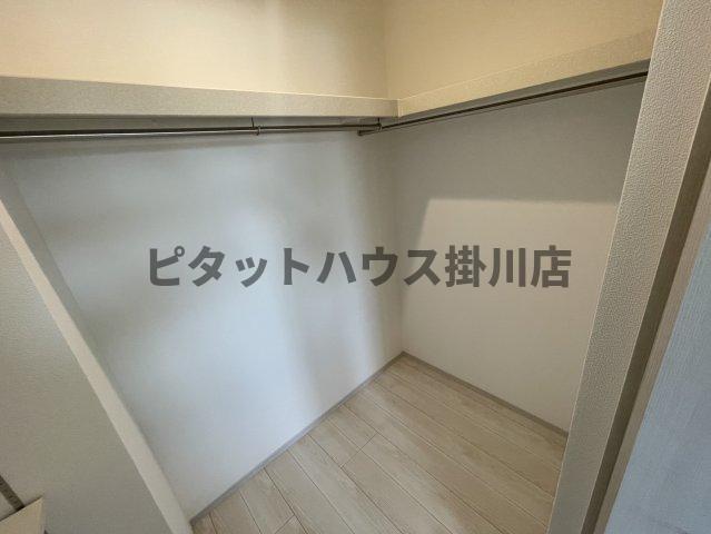 磐田市豊岡アパート 収納