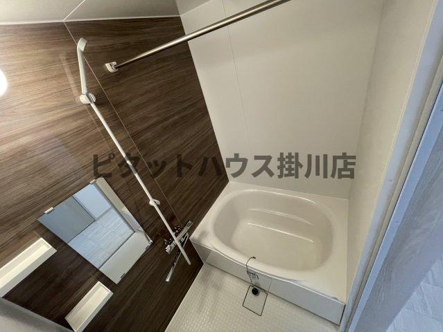 磐田市豊岡アパート バス／シャワー