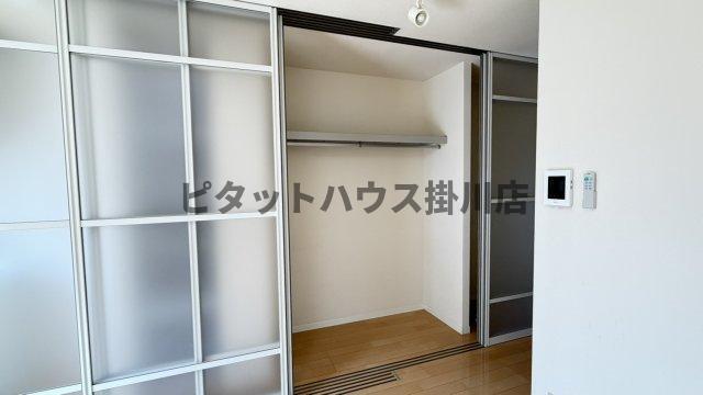 菊川市西方アパート 収納