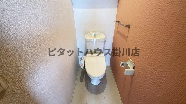 菊川市下平川アパート トイレ