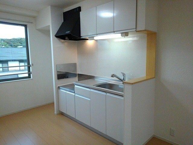 掛川市緑ケ丘アパート キッチン