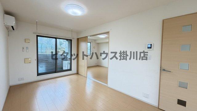 掛川市緑ケ丘アパート バルコニー