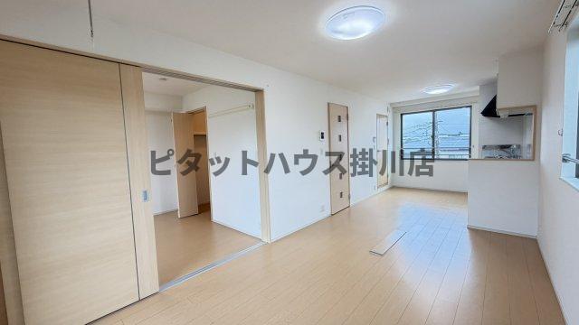 掛川市緑ケ丘アパート 玄関