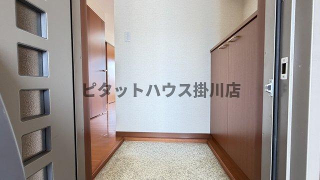 菊川市加茂アパート 玄関