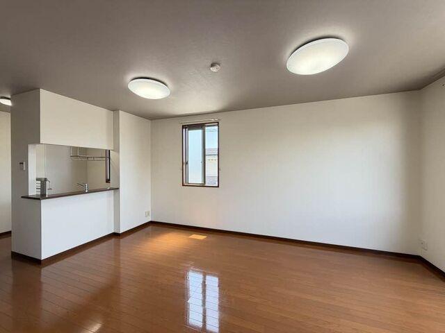 藤枝市水守アパート リビング