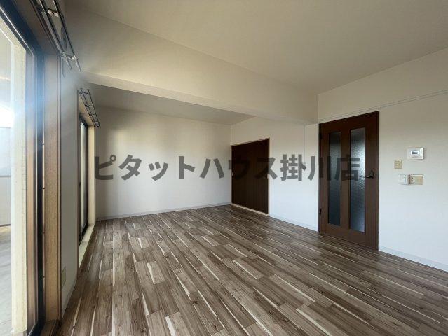 磐田市二之宮マンション リビング