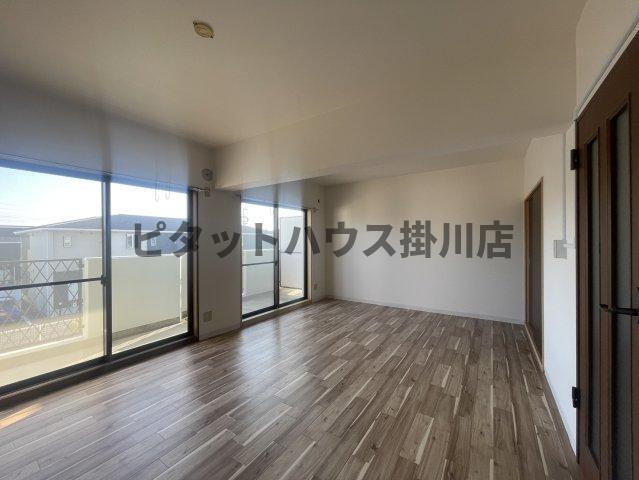 磐田市二之宮マンション リビング