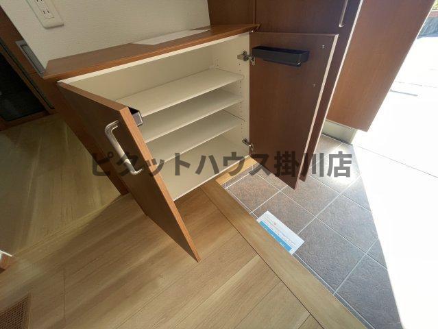 磐田市明ケ島一戸建 収納