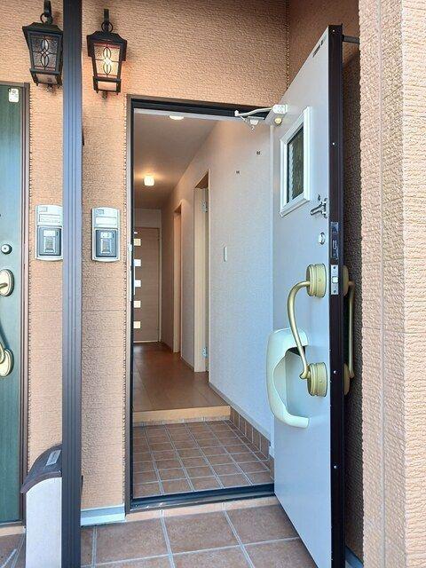 焼津市高新田アパート 玄関