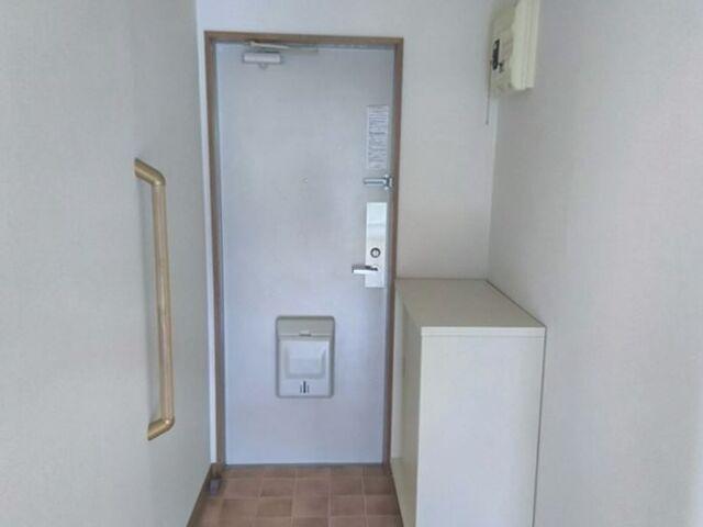 袋井市愛野アパート 玄関