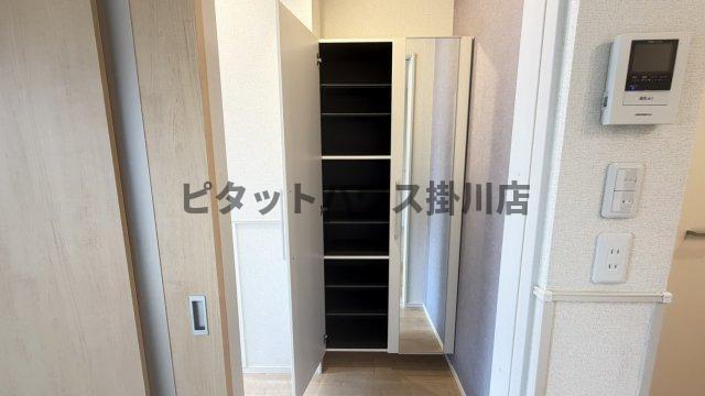 掛川市長谷アパート 収納