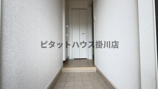 掛川市大池アパート 玄関