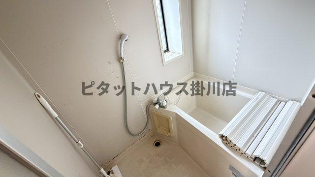 掛川市弥生町アパート バス／シャワー