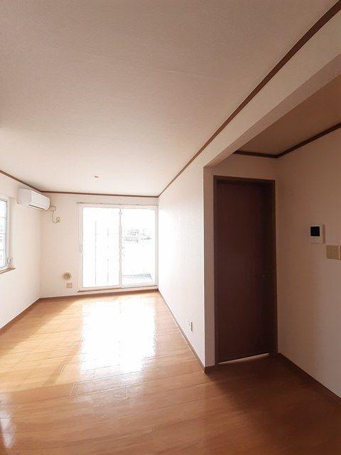 袋井市国本アパート リビング