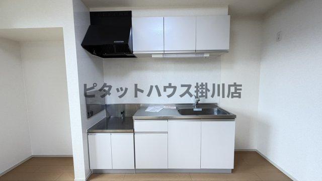 掛川市上張アパート キッチン