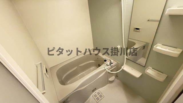 掛川市上張アパート バス／シャワー