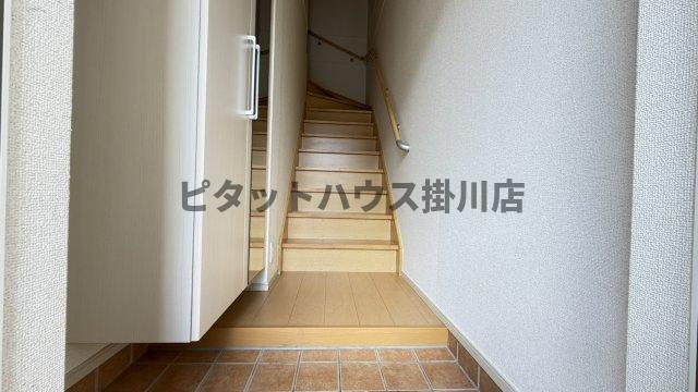 掛川市上張アパート 玄関