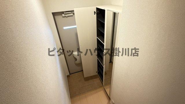 掛川市上張アパート 玄関