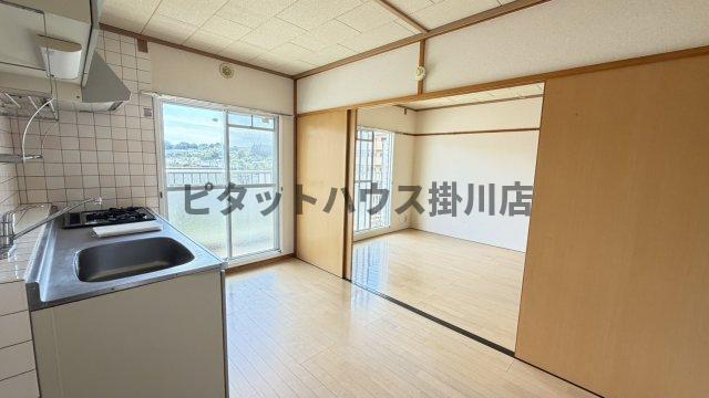 掛川市青葉台マンション リビング