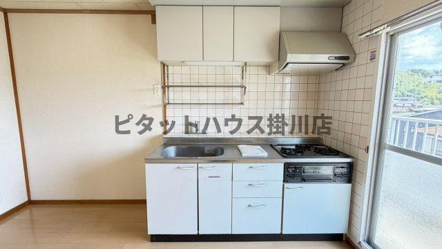 掛川市青葉台マンション キッチン
