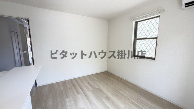 袋井市袋井アパート リビング