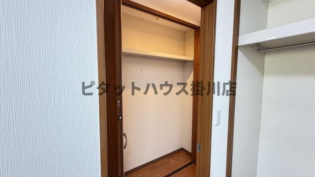 袋井市新屋マンション 収納