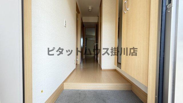 袋井市久能アパート 玄関