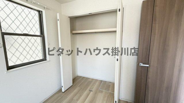 袋井市袋井アパート 収納