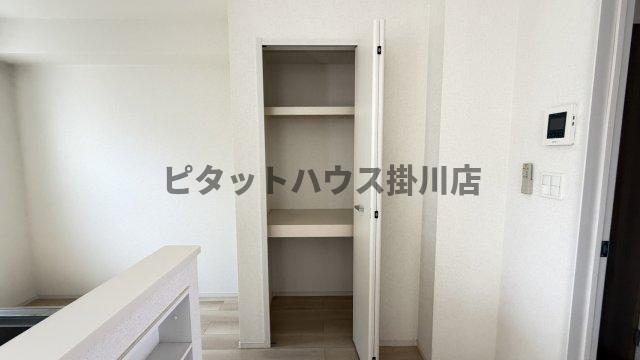 袋井市袋井アパート 収納