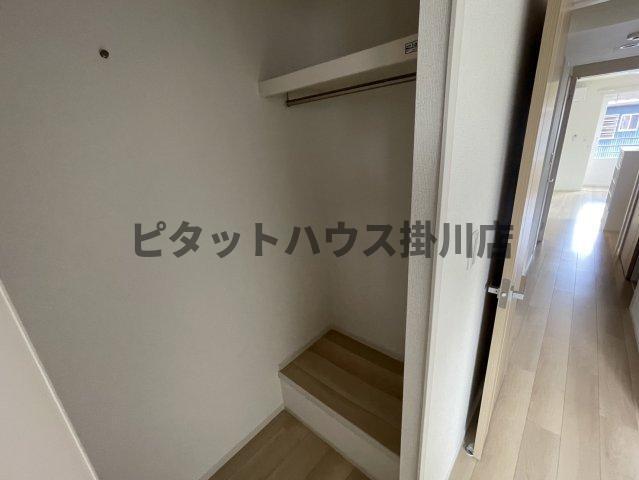 磐田市見付アパート 収納