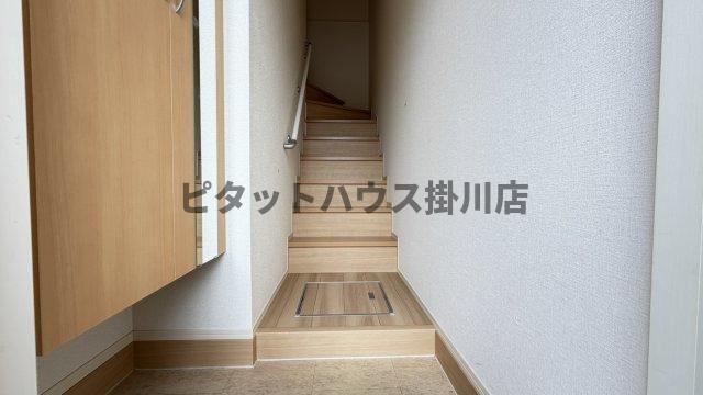袋井市堀越アパート 玄関
