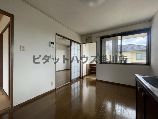 袋井市下山梨アパート リビング