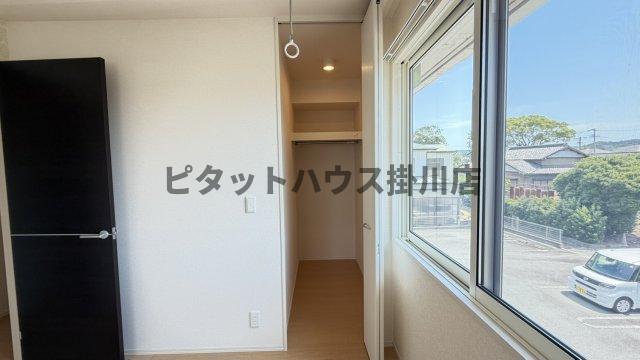 袋井市方丈アパート 収納