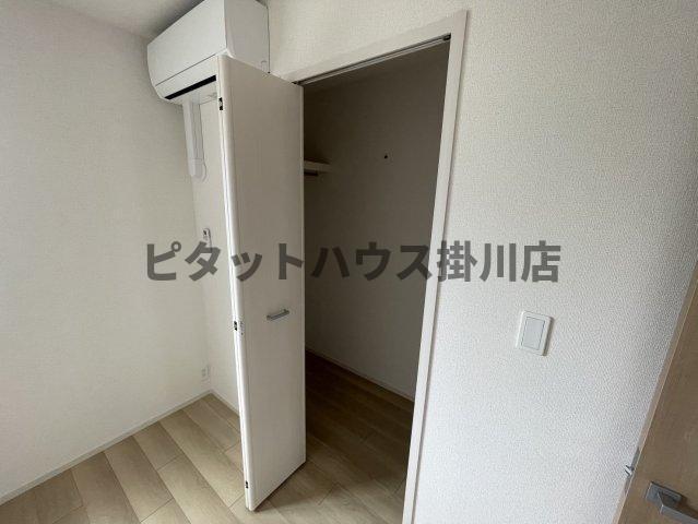磐田市見付アパート 収納
