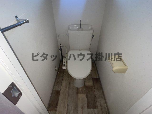 袋井市下山梨アパート トイレ