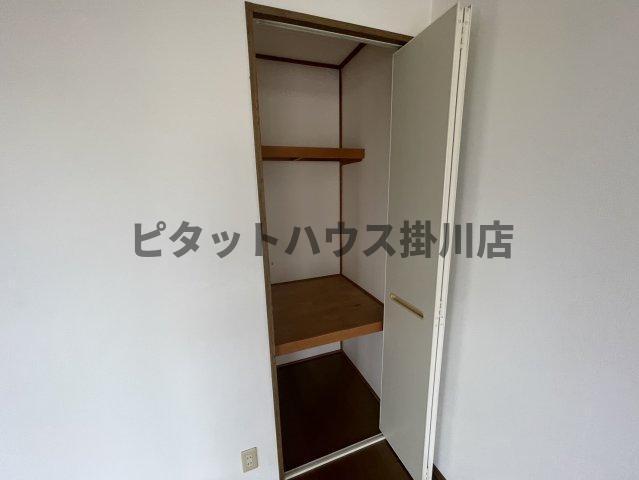 袋井市下山梨アパート 収納
