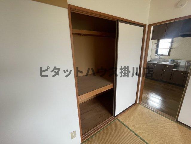 袋井市下山梨アパート 収納