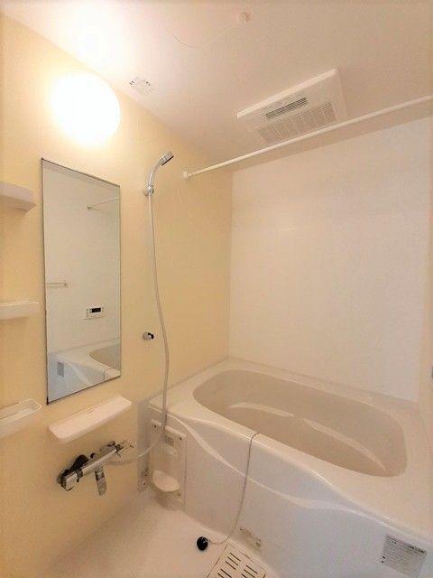 磐田市上大之郷アパート バス／シャワー