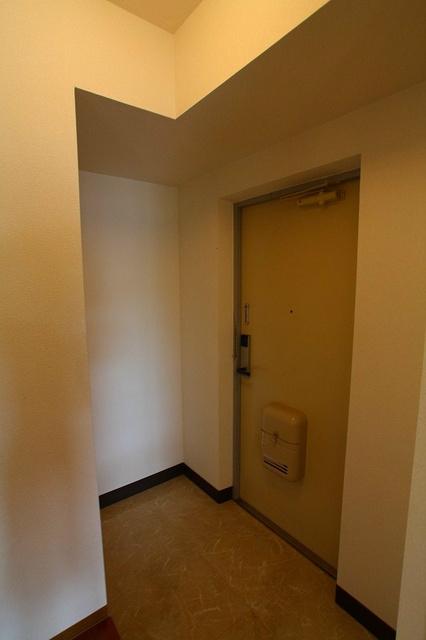袋井市方丈アパート 玄関